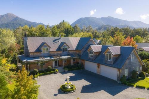 133 Rippingale Road - Peaceful Retreat - Spa Pool & Stunning Gardens!