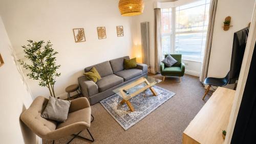2 bed and 2 bed with en-suite Home Sleeps 10 BBQ & Netflix