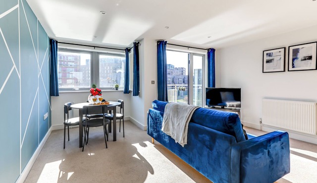2 Bed City Centre/Wifi/Private Parking/Sleeps 5