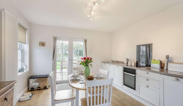 2 Bed in Ayr- (oc-90039)