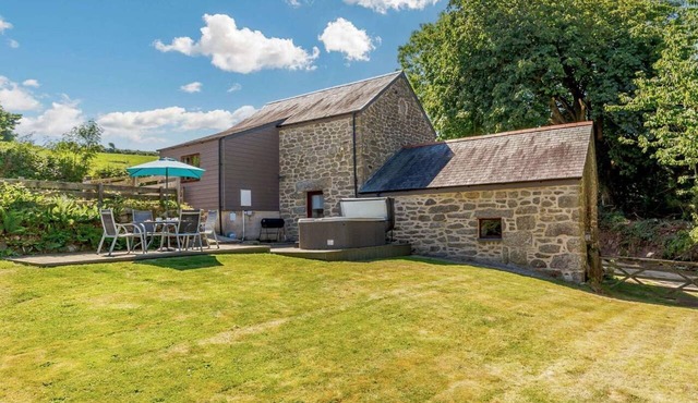 2 Bed in Bodmin (oc-chest)