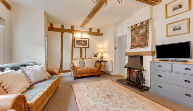 2 Bed in Lavenham (oc-24ss)