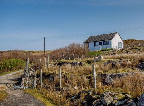 2 Bed in Ullapool oc-32143
