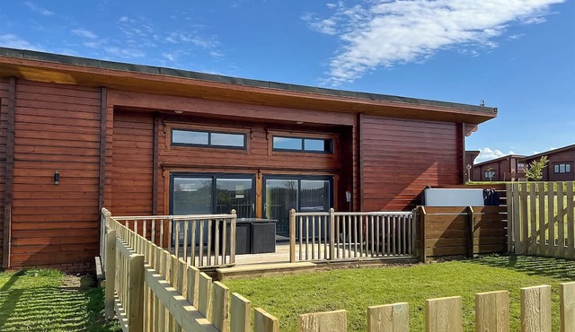 2 bedroom accommodation in Withernsea