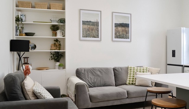2 bedroom accommodation in Prestwick