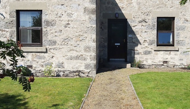 2 bedroom accommodation in Brora