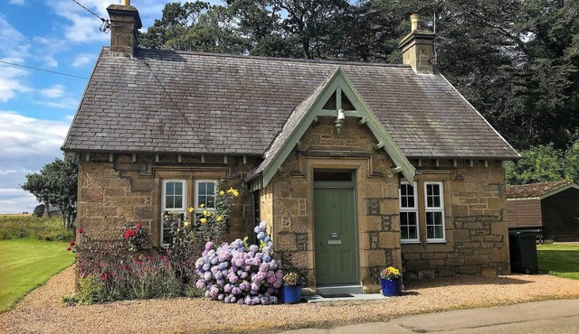 2 bedroom accommodation in Duffus, near Elgin