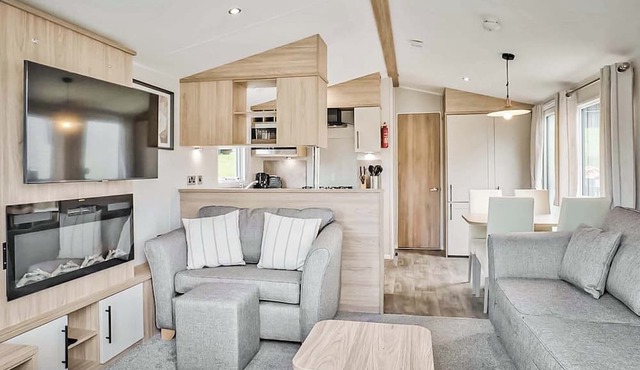 2 bedroom accommodation in Hunters Quay, Argyll