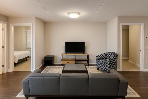 2 Bedroom Condo in Milton