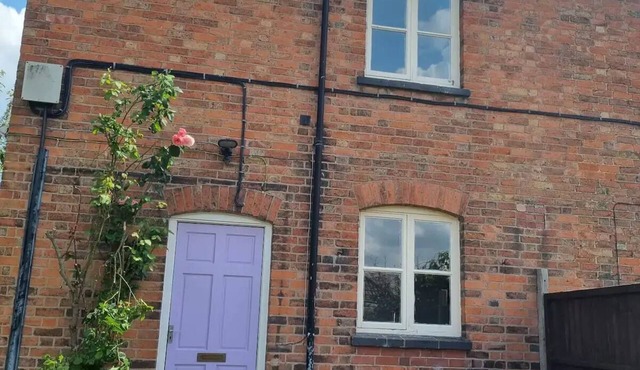 2 Bedroom Cosy Cottage