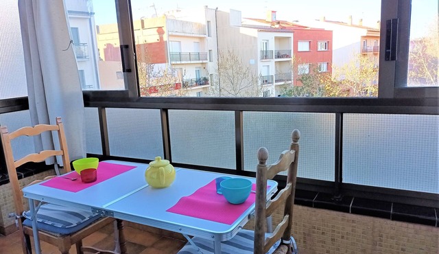2191 - LAS MURALLAS 3-1, VERY WELL LOCATED, CLOSE TO SHOPS AND THE BEACH, CIUDADELA DE ROSES AREA.