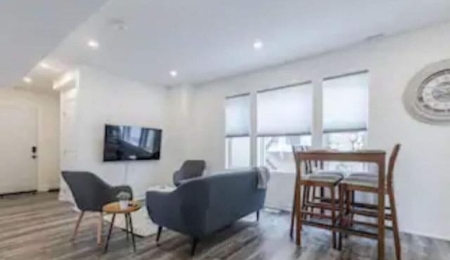 2BR Wifi+ Parking +Washer +Dryer