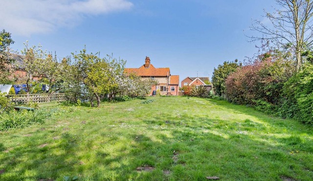 3 Bed in Bawdsey (oc-p31139)