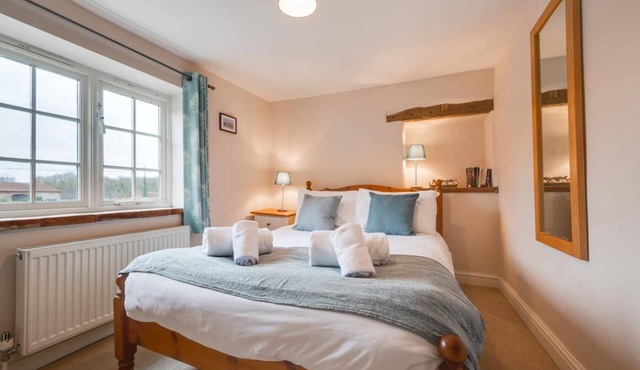 3 Bed in Brinton (oc-2061)