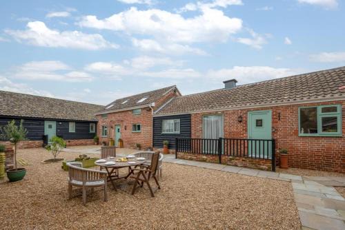 3 Bed in Great Waldingfield oc-ac2