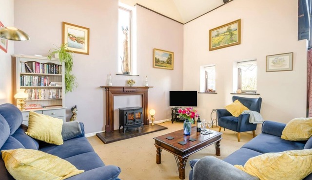 3 Bed in Little Ellingham (oc-2147)