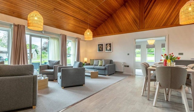 3 Bed in Saltash (oc-87719)