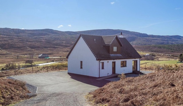 3 Bed in Strathkanaird (oc-r30948)