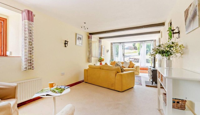 3 Bed in Taunton (oc-96235)