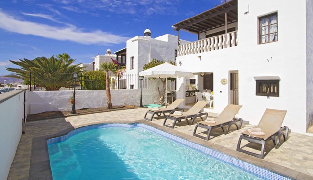 3 Bed Villa, Private Heated Pool Central Puerto Del Carmen, Fantastic Locatio
