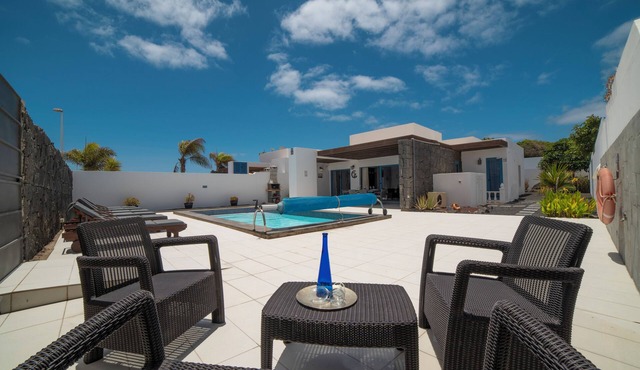 3 Bedroom, 3 Bathroom Villa, with Private Pool, WIFI, Playa Blanca, Lanzarote