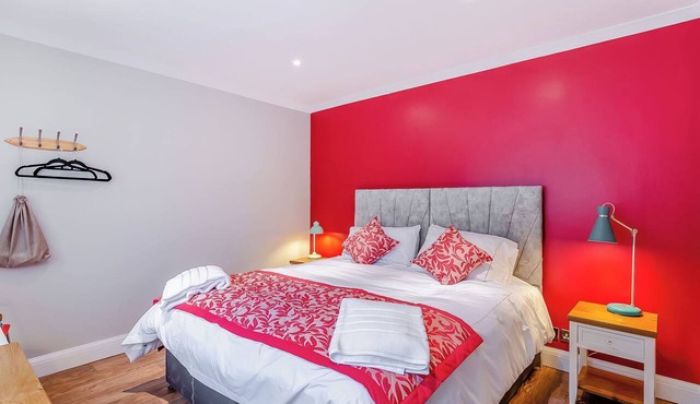 3 bedroom accommodation in Hollingbourne, near Maidstone