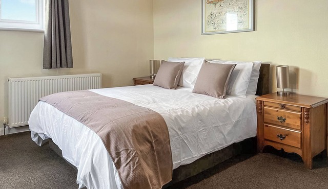 3 bedroom accommodation in Trerulefoot