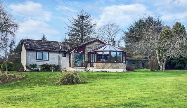 3 bedroom accommodation in Edderton