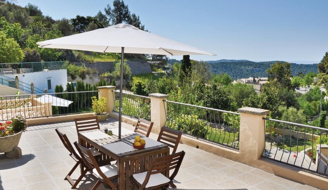 3 bedroom accommodation in Galilea