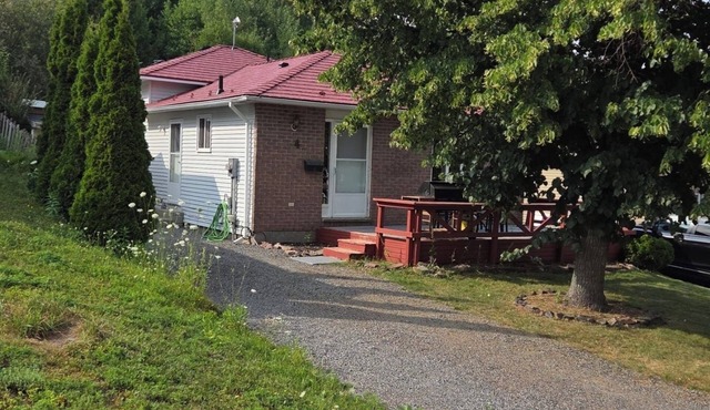 3 Bedroom House in Elliot Lake