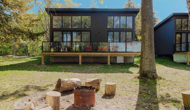 3-bedroom Lakefront Villa #7