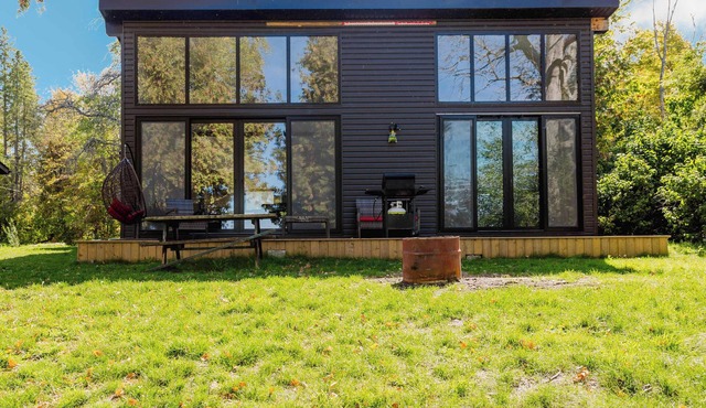 3-bedroom Lakefront Villa #10