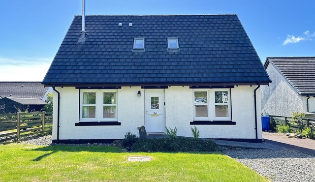 3 Bedroom Villa Sleeps 4 in Kilmartin - Cosy Wood Burner