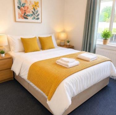 3 Cliff road ipswich IP3 0AT