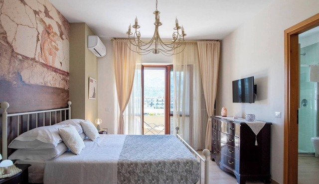 3Bed-room apartment with mountain view