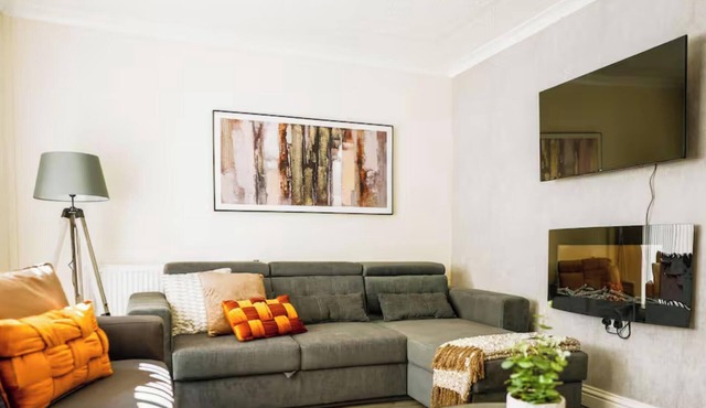 3BR House By Caledonia Luxe Stays Wishaw | Sleeps7