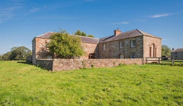 4 Bed in Penrith (oc-sz383)