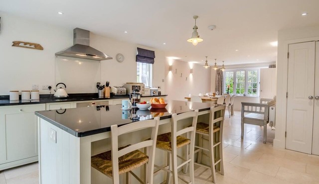 4 Bed in Walberswick (oc-pemb)