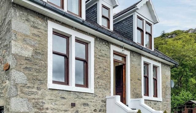 4 bedroom accommodation in Tighnabruaich