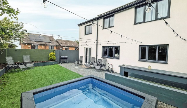4 bedroom accommodation in Colwyn Bay