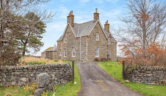4 bedroom accommodation in Lairg