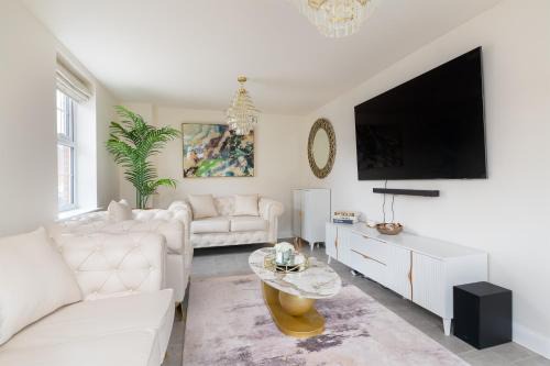 4 Bedroom Detached House