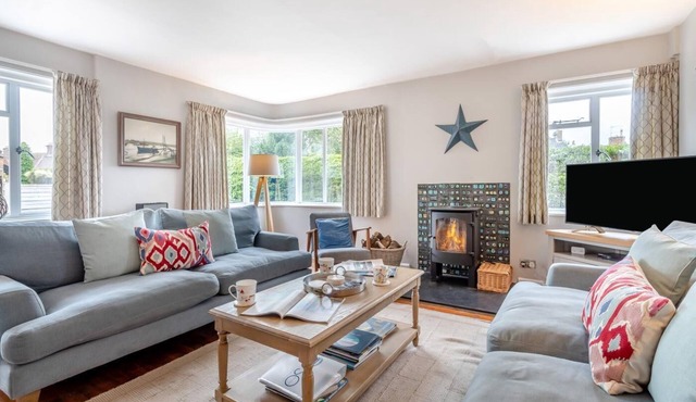 5 Bed in Walberswick (oc-hlodg2)
