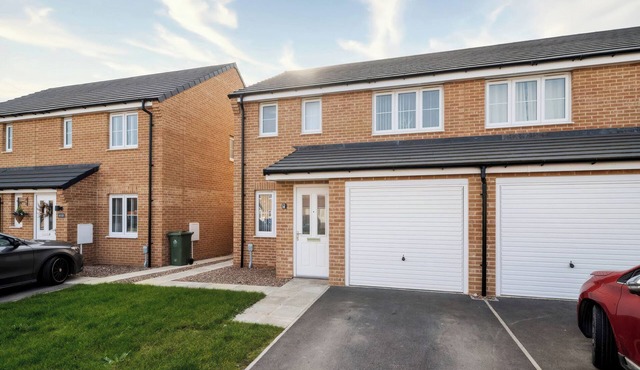 59 EAGLE DRIVE, pet friendly in Humberston, Lincolnshire