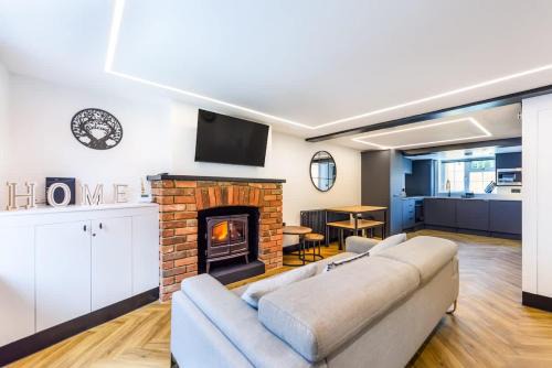 A stylish Modern 200 Year Old - 2 Bedroom cottage