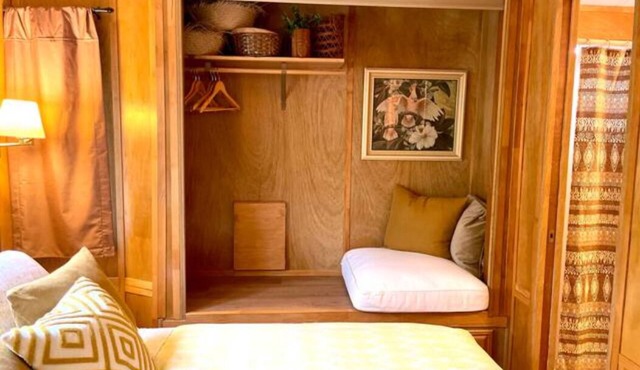 A unique beautiful cottage located in the Sherkston Shores resort!