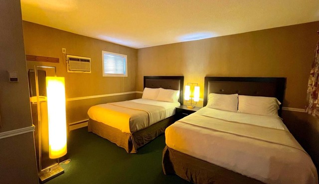 Adams Motel