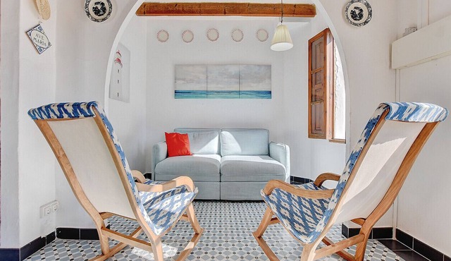 Alvaro Oliver House at only 100 meters away from the beach