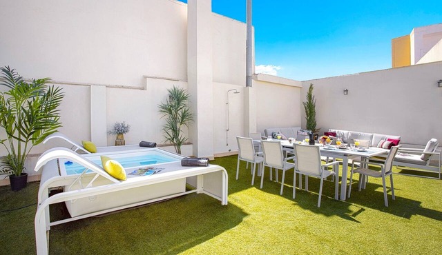 Amazing apartment with terrace in Santa Cruz. Abades Terrace III
