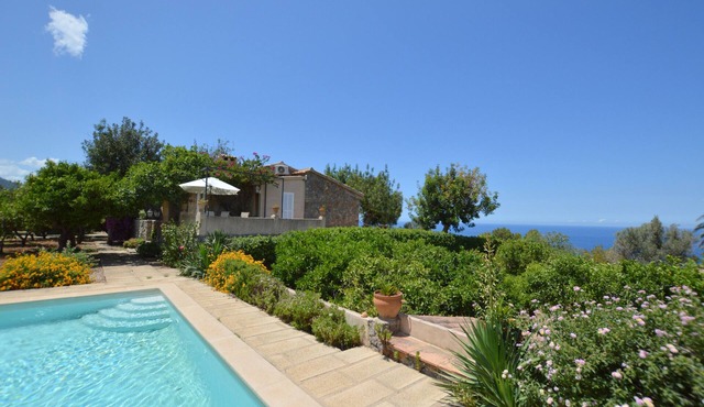 Amazing Seaviews between Deia & Soller (A3)